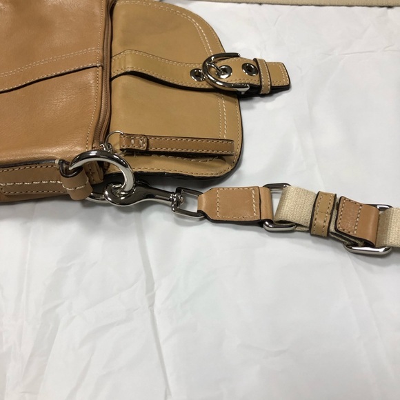Coach Two-Tone Tan Leather Crossbody Bag - Picture 12 of 14